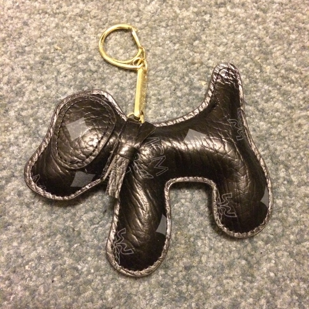 mcm puppy bag charm / key chain in black